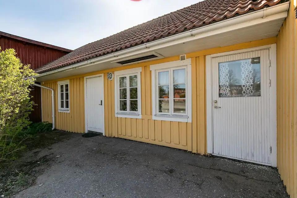 Grindstugan - Centralt Och Trevligt Hus I Nora Villa Nora  Eksteriør bilde